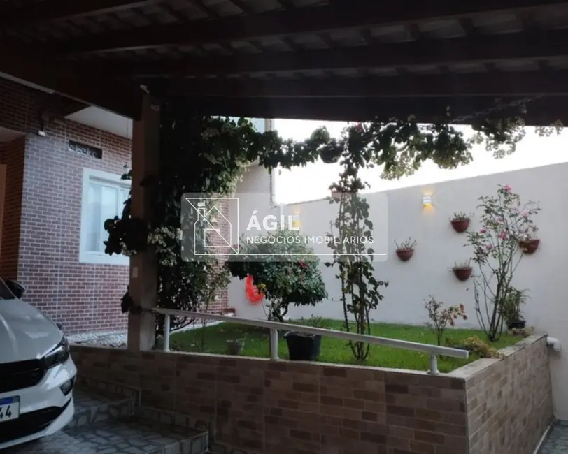 Foto 1 de Casa com 4 quartos à venda, 250m2 em Loteamento Villa Branca, Jacarei - SP