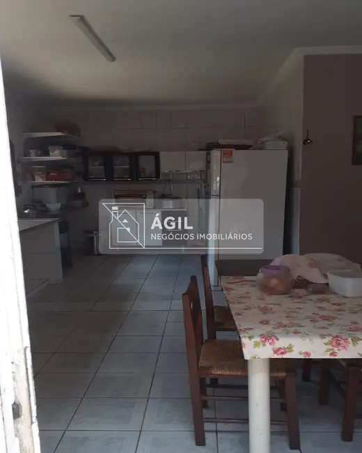 Casa com 4 quartos à venda, 330m2 em Jardim América, Jacarei - SP - imagem 9 Foto 9 de Casa com 4 quartos à venda, 330m2 em Jardim América, Jacarei - SP