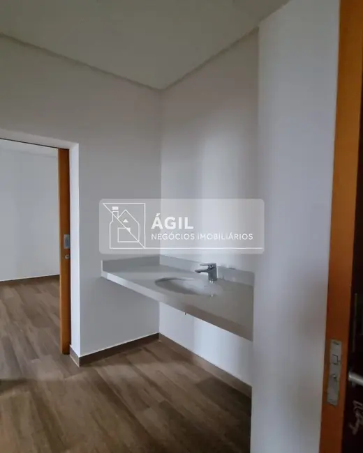 Foto 5 de Casa de Condomínio com 3 quartos à venda, 300m2 em Cacapava - SP