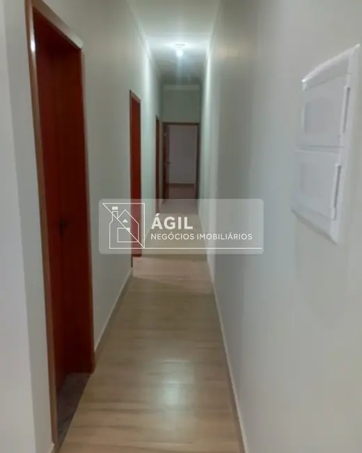 Foto 3 de Casa com 3 quartos à venda, 150m2 em Parque Brasil, Jacarei - SP
