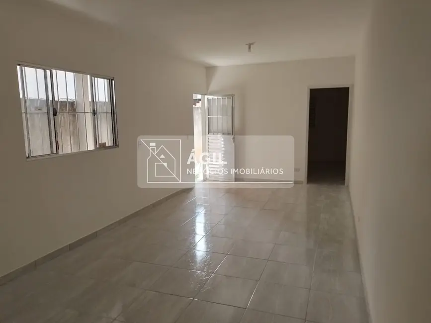 Foto 4 de Casa com 2 quartos à venda, 56m2 em Sao Jose Dos Campos - SP