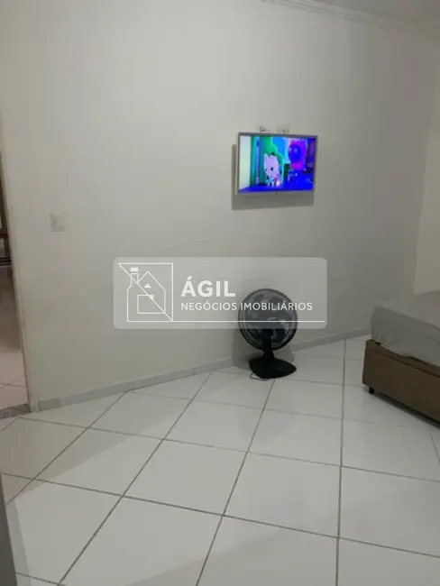 Foto 2 de Casa com 2 quartos à venda, 70m2 em Sao Jose Dos Campos - SP