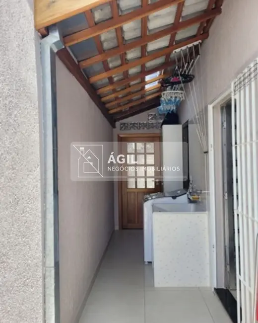 Casa com 2 quartos à venda, 125m2 em Sao Jose Dos Campos - SP - imagem 2 Foto 2 de Casa com 2 quartos à venda, 125m2 em Sao Jose Dos Campos - SP