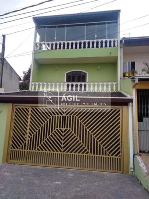 Casa com 4 quartos à venda, 198m2 em Sao Jose Dos Campos - SP - imagem 3 Foto 3 de Casa com 4 quartos à venda, 198m2 em Sao Jose Dos Campos - SP