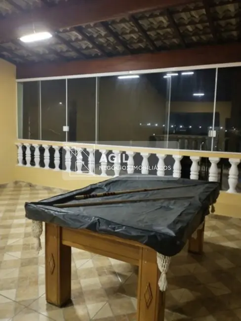 Casa com 4 quartos à venda, 198m2 em Sao Jose Dos Campos - SP - imagem 2 Foto 2 de Casa com 4 quartos à venda, 198m2 em Sao Jose Dos Campos - SP