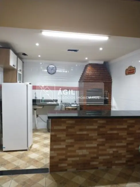 Casa com 4 quartos à venda, 198m2 em Sao Jose Dos Campos - SP - imagem 5 Foto 5 de Casa com 4 quartos à venda, 198m2 em Sao Jose Dos Campos - SP