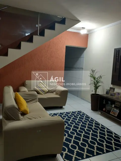 Casa com 4 quartos à venda, 198m2 em Sao Jose Dos Campos - SP - imagem 8 Foto 8 de Casa com 4 quartos à venda, 198m2 em Sao Jose Dos Campos - SP