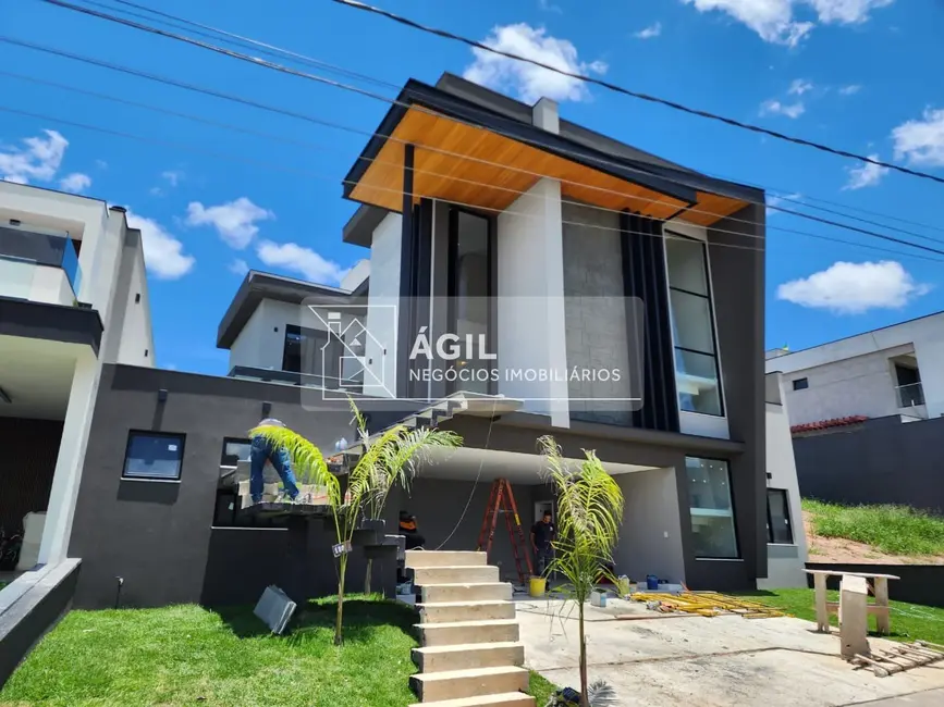 Casa de Condomínio com 4 quartos à venda, 455m2 em Sao Jose Dos Campos - SP - imagem 1 Foto 1 de Casa de Condomínio com 4 quartos à venda, 455m2 em Sao Jose Dos Campos - SP