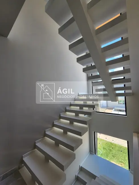 Casa de Condomínio com 4 quartos à venda, 455m2 em Sao Jose Dos Campos - SP - imagem 4 Foto 4 de Casa de Condomínio com 4 quartos à venda, 455m2 em Sao Jose Dos Campos - SP