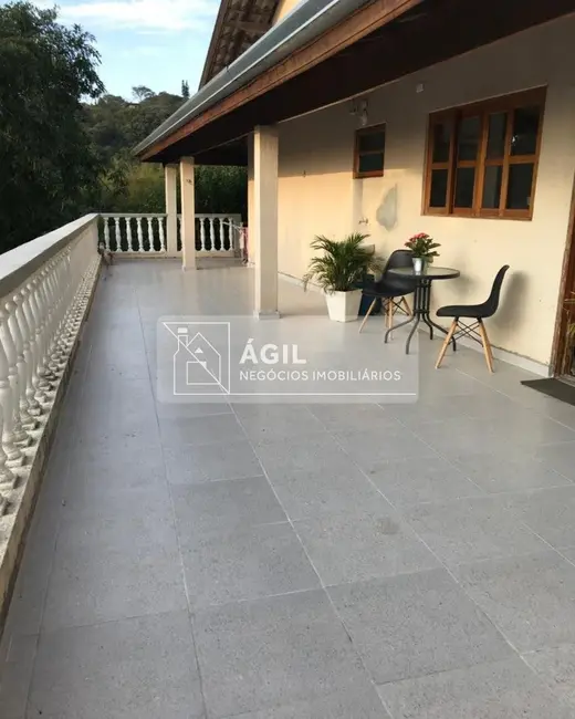 Chácara com 5 quartos à venda, 3189m2 em Sao Jose Dos Campos - SP - imagem 6 Foto 6 de Chácara com 5 quartos à venda, 3189m2 em Sao Jose Dos Campos - SP