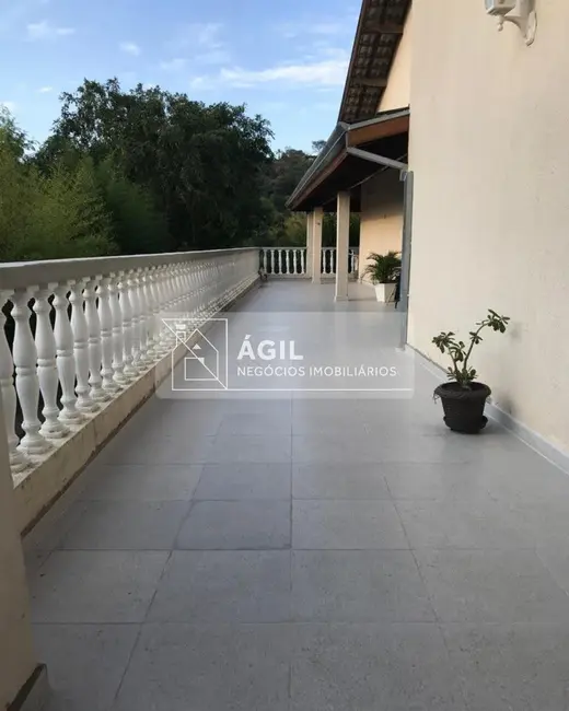 Chácara com 5 quartos à venda, 3189m2 em Sao Jose Dos Campos - SP - imagem 8 Foto 8 de Chácara com 5 quartos à venda, 3189m2 em Sao Jose Dos Campos - SP