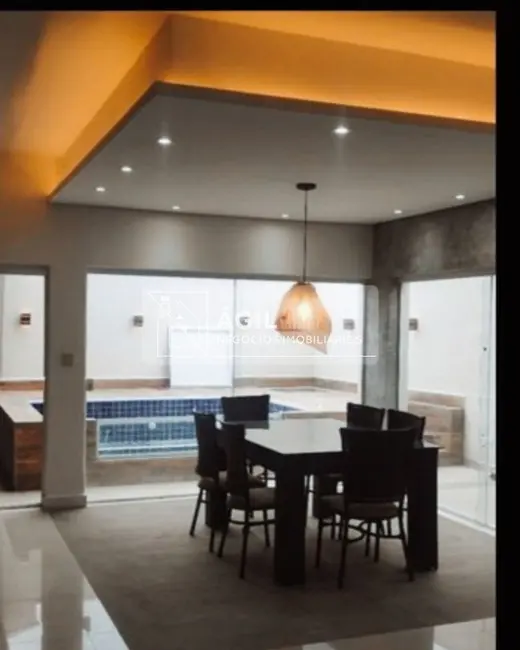 Casa de Condomínio com 3 quartos à venda, 300m2 em Sao Jose Dos Campos - SP - imagem 8 Foto 8 de Casa de Condomínio com 3 quartos à venda, 300m2 em Sao Jose Dos Campos - SP