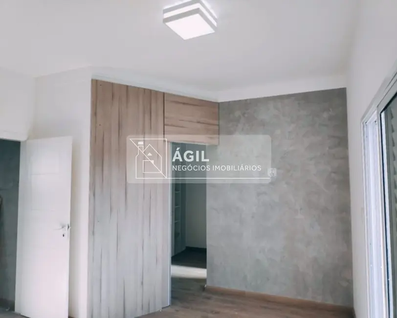 Casa de Condomínio com 3 quartos à venda, 300m2 em Sao Jose Dos Campos - SP - imagem 5 Foto 5 de Casa de Condomínio com 3 quartos à venda, 300m2 em Sao Jose Dos Campos - SP