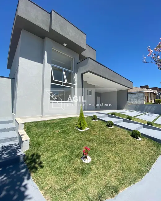 Foto 8 de Casa de Condomínio com 3 quartos à venda, 320m2 em Cacapava - SP