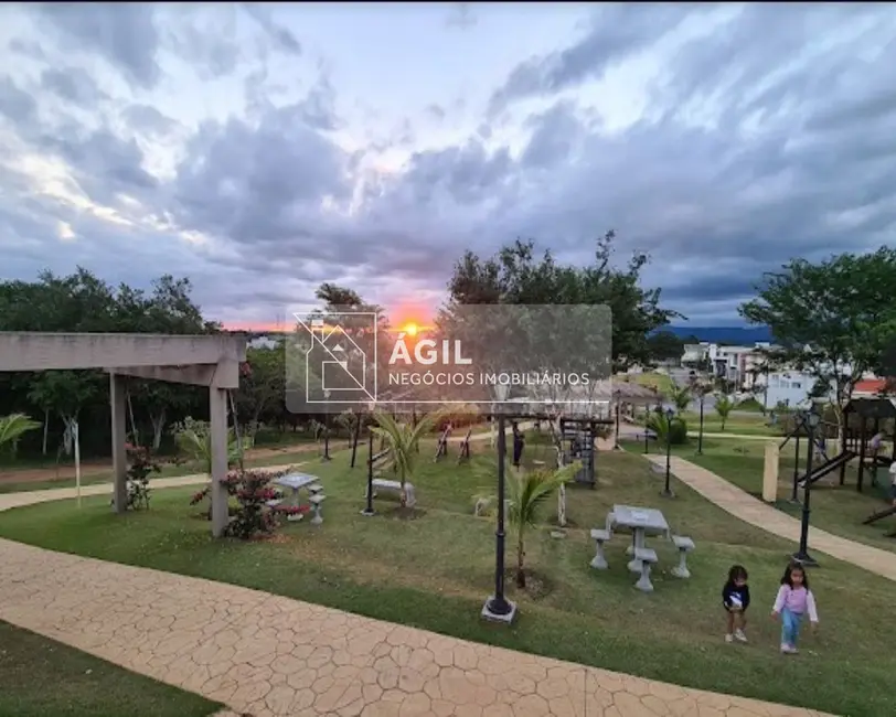 Foto 2 de Casa de Condomínio com 3 quartos à venda, 320m2 em Cacapava - SP