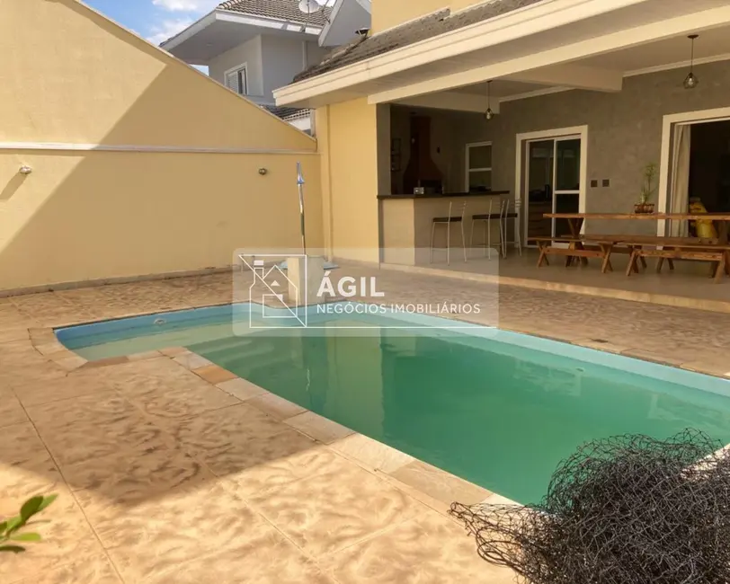 Foto 3 de Casa de Condomínio com 3 quartos à venda, 350m2 em Sao Jose Dos Campos - SP