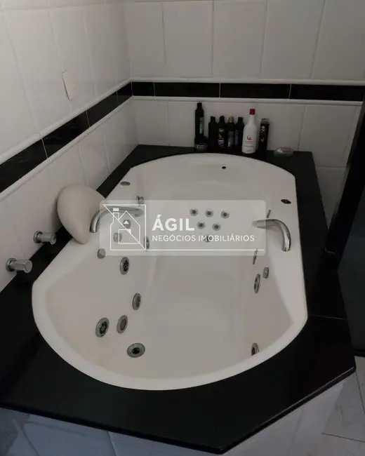 Foto 7 de Casa de Condomínio com 4 quartos à venda, 1000m2 em Condomínio Residencial Mirante do Vale, Jacarei - SP