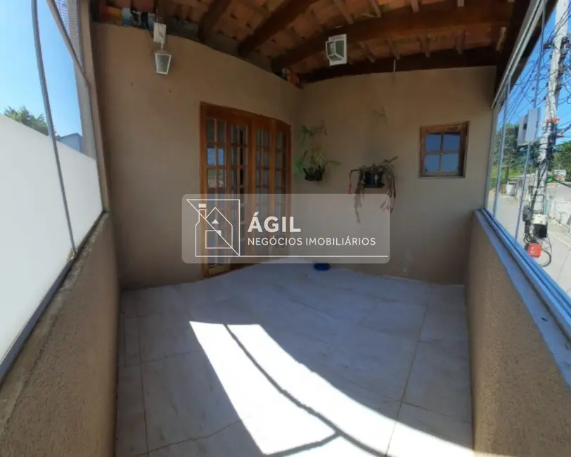 Foto 3 de Casa com 2 quartos à venda, 125m2 em Jardim Pedra Mar, Jacarei - SP