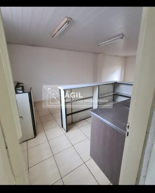 Armazém / Galpão para alugar, 2300m2 em Centro, Jacarei - SP - imagem 3 Foto 3 de Armazém / Galpão para alugar, 2300m2 em Centro, Jacarei - SP