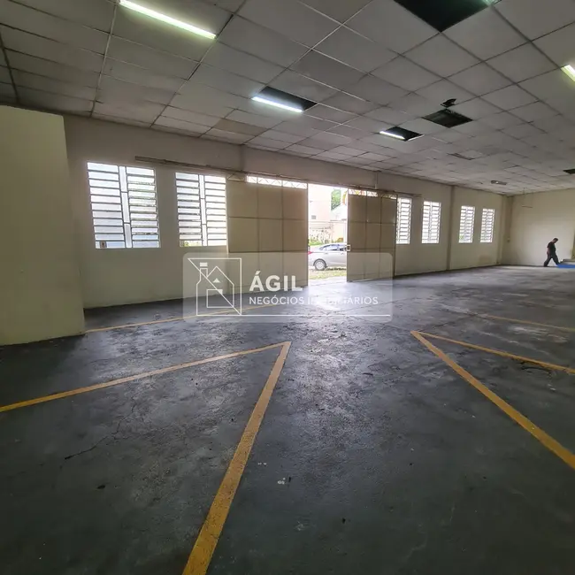 Armazém / Galpão para alugar, 300m2 em Sao Jose Dos Campos - SP - imagem 1 Foto 1 de Armazém / Galpão para alugar, 300m2 em Sao Jose Dos Campos - SP