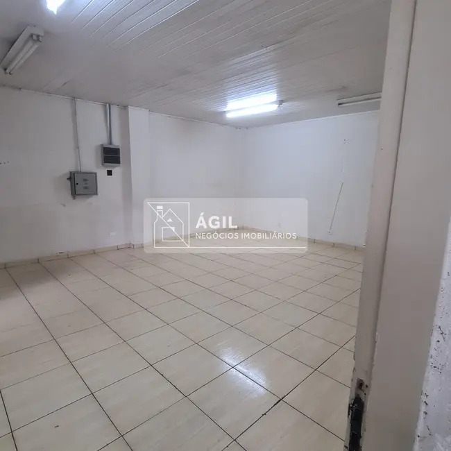 Armazém / Galpão para alugar, 300m2 em Sao Jose Dos Campos - SP - imagem 7 Foto 7 de Armazém / Galpão para alugar, 300m2 em Sao Jose Dos Campos - SP