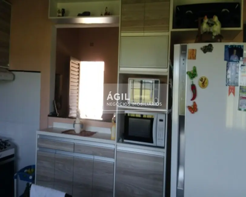 Foto 3 de Casa de Condomínio com 2 quartos à venda, 73m2 em Sao Jose Dos Campos - SP