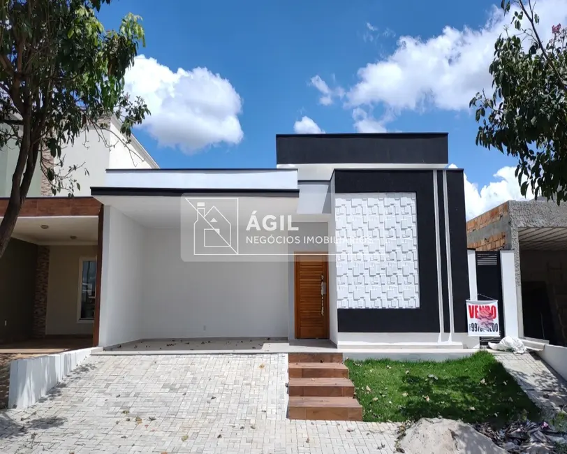 Foto 1 de Casa de Condomínio com 3 quartos à venda, 300m2 em Cacapava - SP