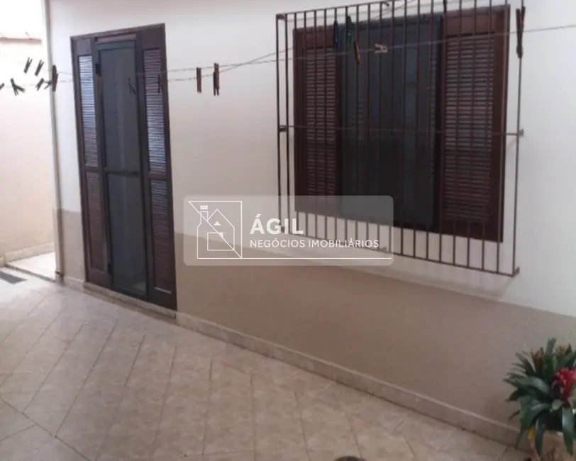 Foto 3 de Casa com 3 quartos à venda, 250m2 em Sao Jose Dos Campos - SP