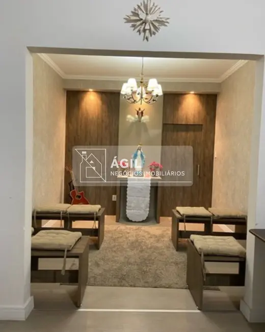 Foto 7 de Casa com 3 quartos à venda, 300m2 em Sao Jose Dos Campos - SP