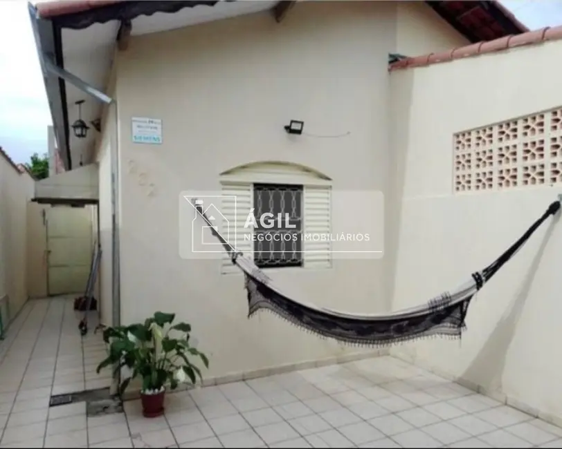 Foto 2 de Casa com 2 quartos à venda, 150m2 em Sao Jose Dos Campos - SP