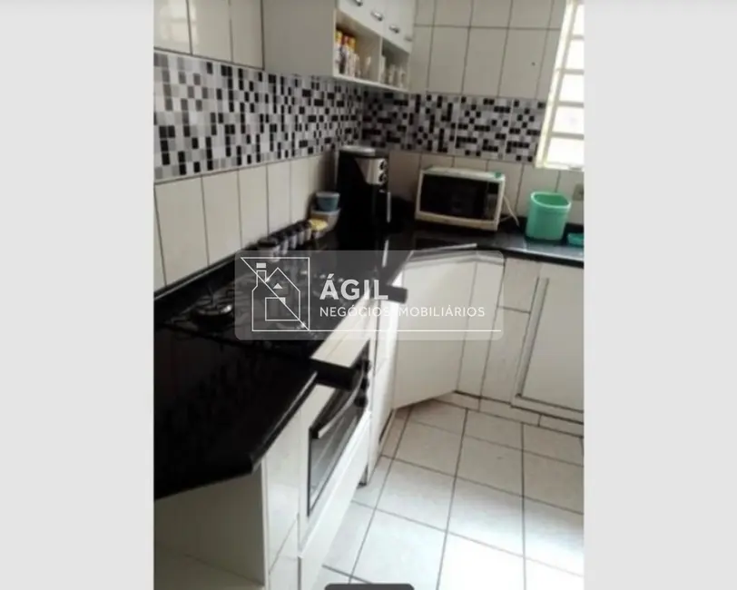 Foto 9 de Casa com 2 quartos à venda, 150m2 em Sao Jose Dos Campos - SP