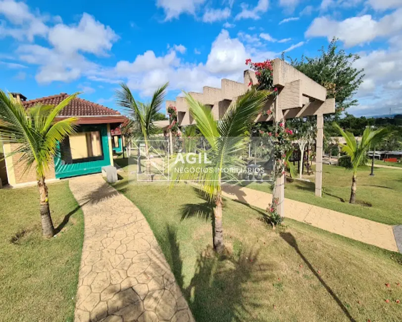 Foto 3 de Casa de Condomínio com 3 quartos para alugar, 300m2 em Cacapava - SP