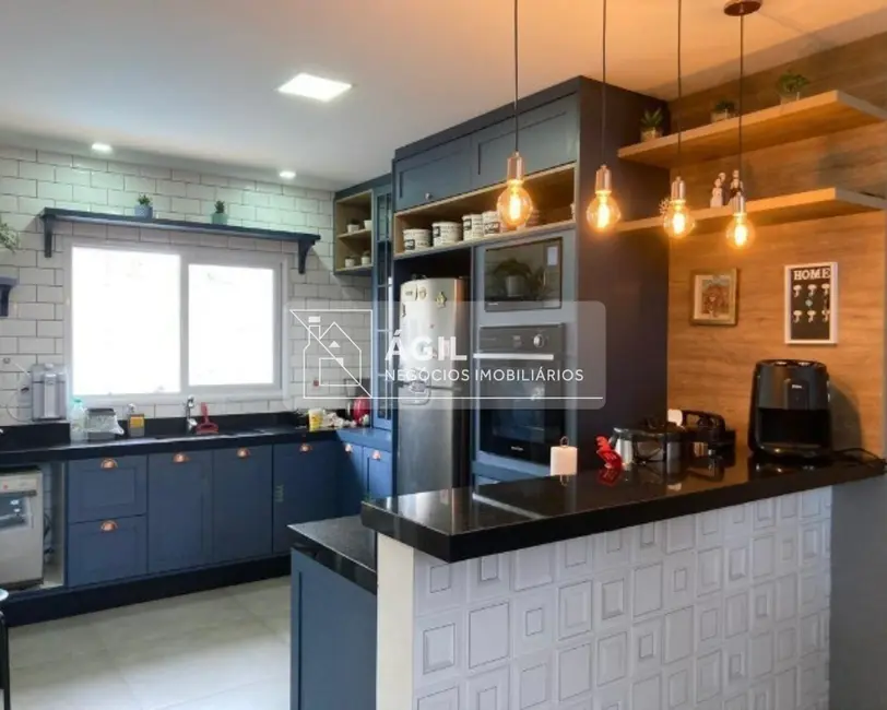 Foto 3 de Casa de Condomínio com 4 quartos à venda, 300m2 em Sao Jose Dos Campos - SP