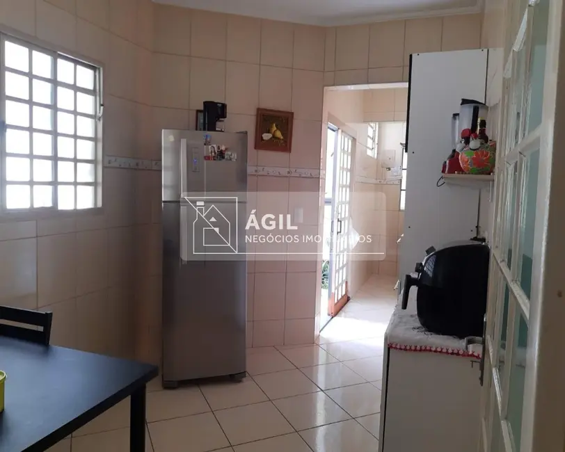 Foto 7 de Casa com 3 quartos à venda, 200m2 em Jardim do Sol, Taubate - SP