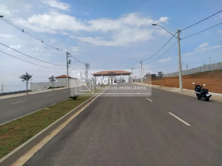 Foto 1 de Terreno / Lote à venda, 250m2 em Sapé II, Cacapava - SP