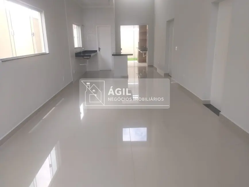 Foto 2 de Casa de Condomínio com 3 quartos à venda, 131m2 em Caçapava Velha, Cacapava - SP