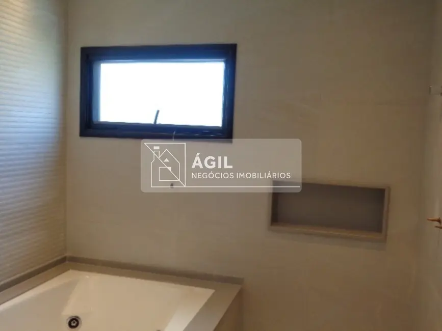 Foto 9 de Casa com 4 quartos à venda, 400m2 em Sao Jose Dos Campos - SP