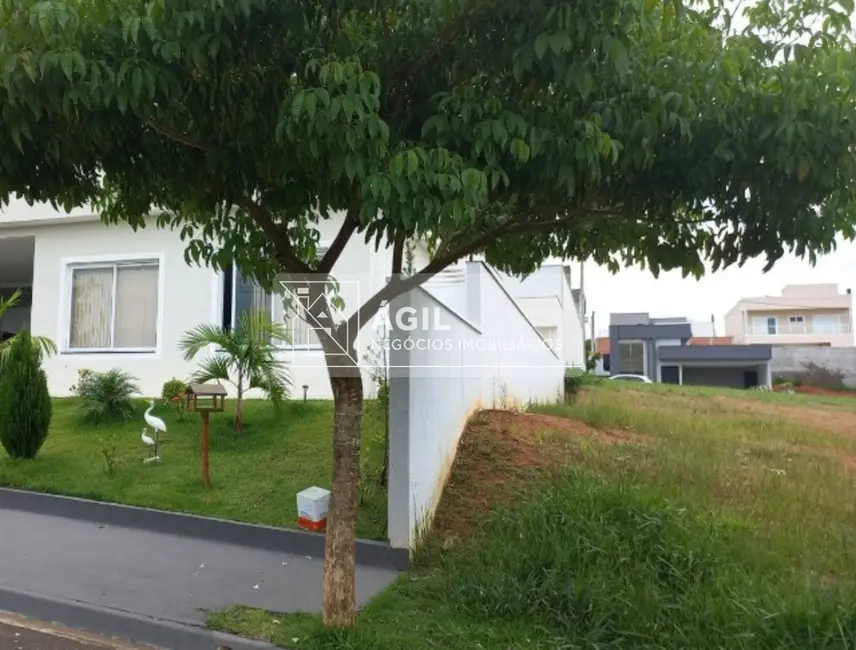 Foto 2 de Terreno / Lote à venda, 300m2 em Bairro do Grama, Cacapava - SP