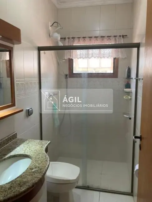 Foto 8 de Casa de Condomínio com 4 quartos à venda, 256m2 em Sao Jose Dos Campos - SP