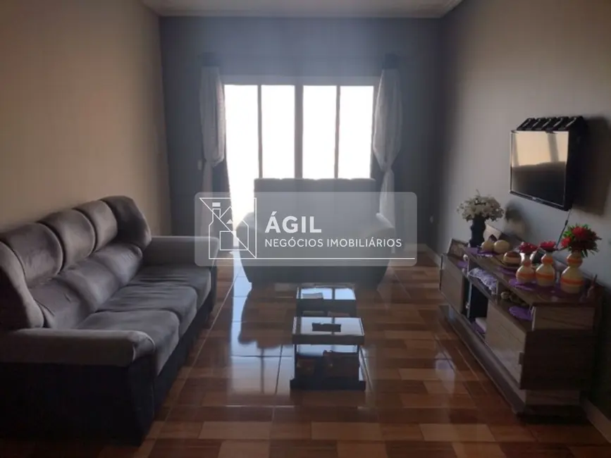 Foto 4 de Casa com 2 quartos à venda, 135m2 em Parque Imperial, Jacarei - SP