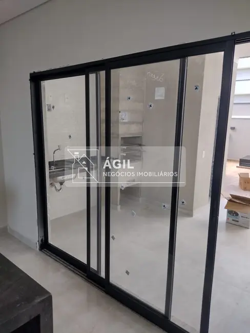 Foto 1 de Casa de Condomínio com 3 quartos à venda, 300m2 em Cacapava - SP