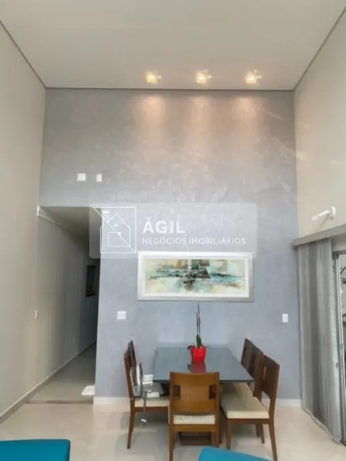 Foto 5 de Casa com 3 quartos à venda, 250m2 em Loteamento Villa Branca, Jacarei - SP