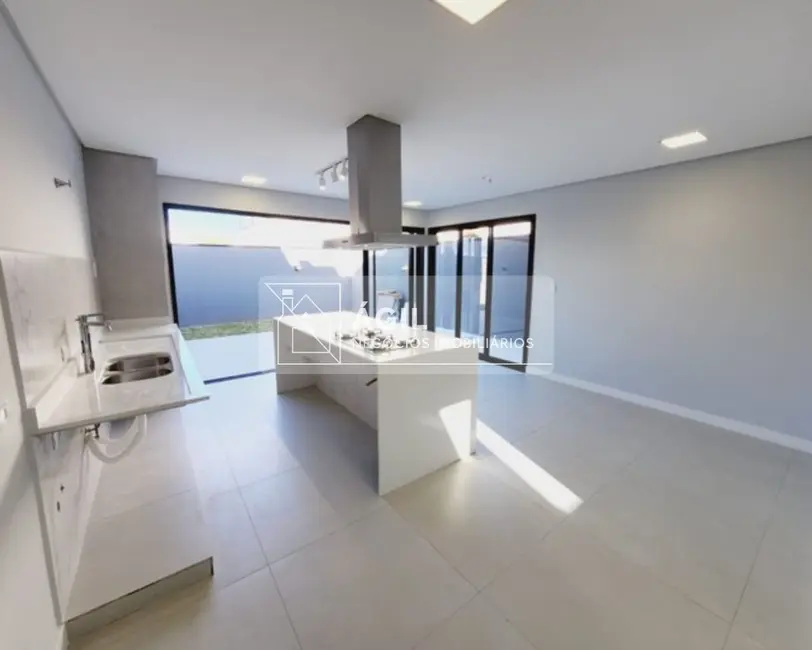 Foto 5 de Casa de Condomínio com 3 quartos à venda, 300m2 em Cacapava - SP