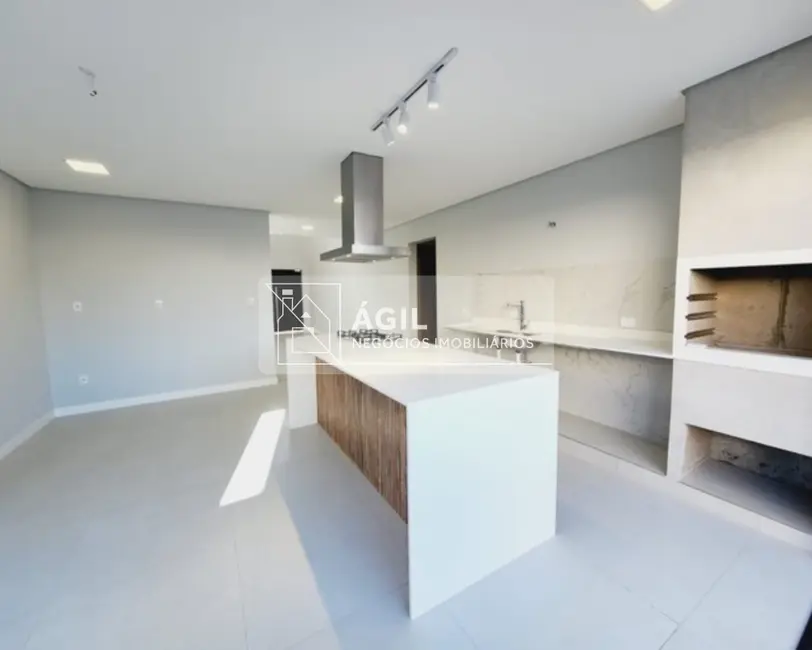 Foto 7 de Casa de Condomínio com 3 quartos à venda, 300m2 em Cacapava - SP