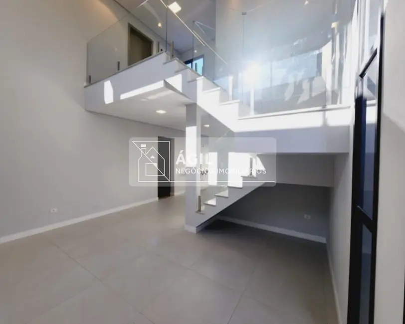 Foto 3 de Casa de Condomínio com 3 quartos à venda, 300m2 em Cacapava - SP