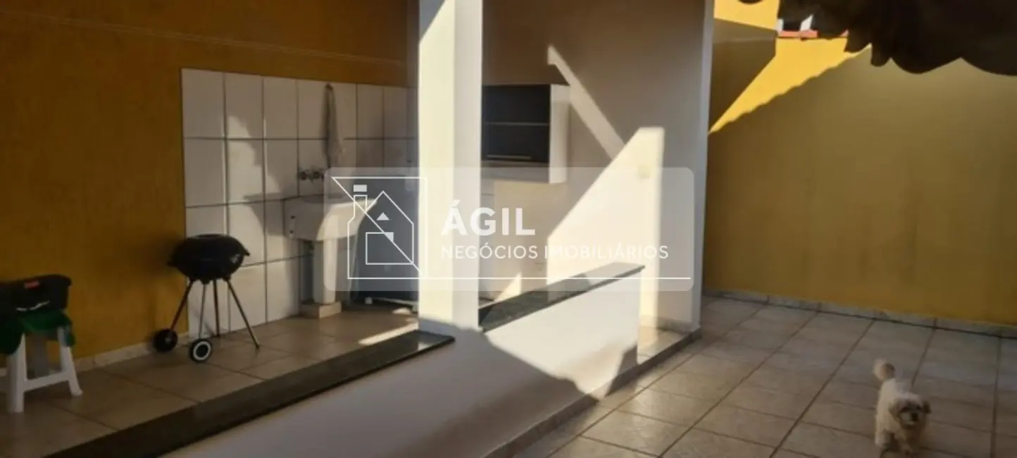 Foto 3 de Casa com 2 quartos à venda, 188m2 em Jardim Altos de Santana II, Jacarei - SP