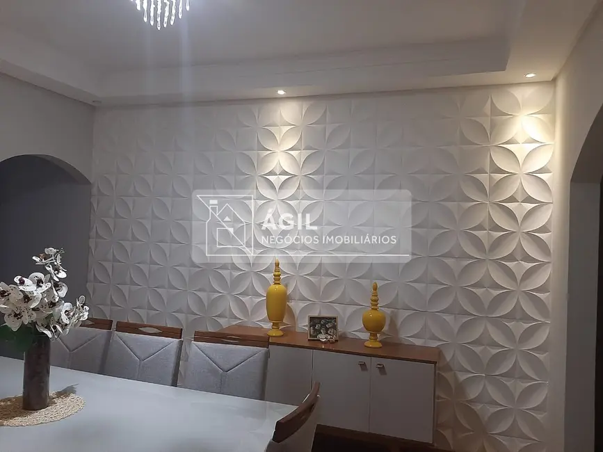 Foto 8 de Casa com 4 quartos à venda, 211m2 em Sao Jose Dos Campos - SP