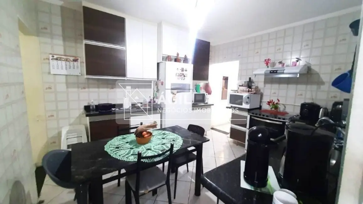 Foto 4 de Casa com 3 quartos à venda, 125m2 em Sao Jose Dos Campos - SP