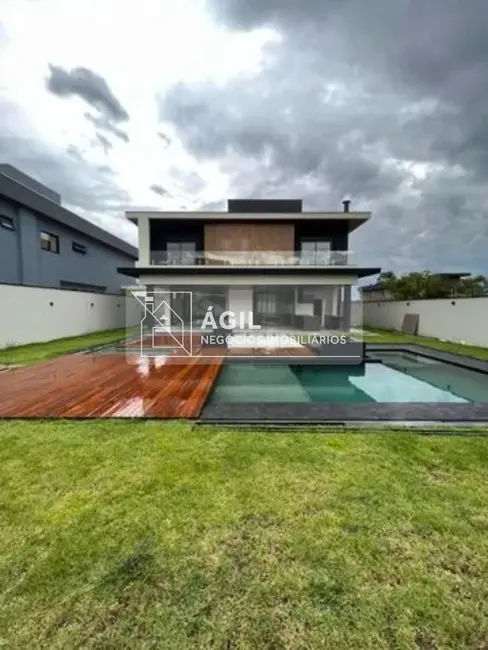 Casa de Condomínio com 4 quartos à venda, 700m2 em Sao Jose Dos Campos - SP - imagem 1 Foto 1 de Casa de Condomínio com 4 quartos à venda, 700m2 em Sao Jose Dos Campos - SP