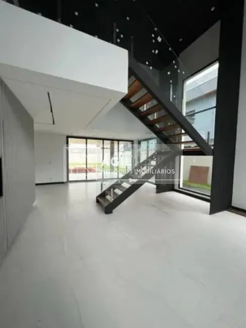 Casa de Condomínio com 4 quartos à venda, 700m2 em Sao Jose Dos Campos - SP - imagem 3 Foto 3 de Casa de Condomínio com 4 quartos à venda, 700m2 em Sao Jose Dos Campos - SP